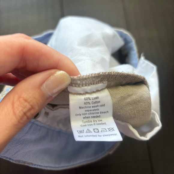 Janie & Jack Linen & Cotton blend tan shorts w/ adjustable waist size 5 - Picture 2 of 6